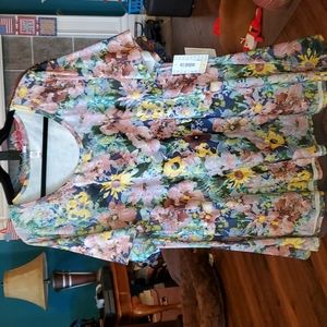 LuLaRoe 3XL Perfect Tee Swing Top Muted Floral- NWT